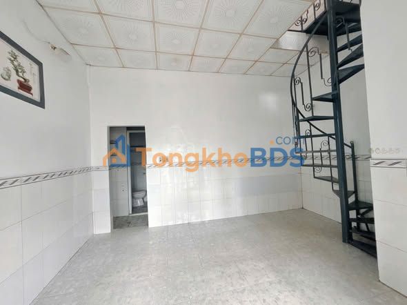 Nhà Trệt Lầu Mặt Tiền Hẻm 108 Đường 30/4, Ninh Kiều - 3.5 Triệu/Tháng