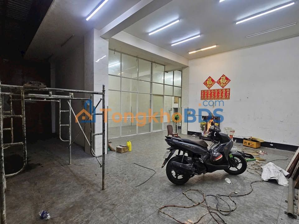 Cho thuê kho xưởng Tân Tạo, Bình Tân 230m² - Container vào tận nơi