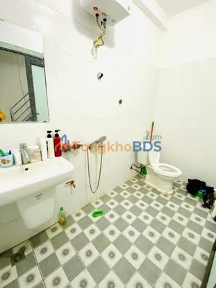 Cho thuê phòng tầng 4, 126 Vĩnh Hưng, Hoàng Mai - 2.2 triệu/tháng