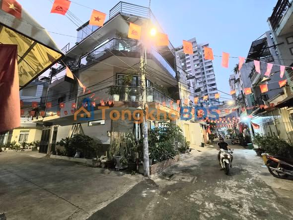 Nhà Góc Hẻm Xe Tải Tô Hiệu Tân Phú - Kinh Doanh/Văn Phòng - 74m² - 8.8 Tỷ