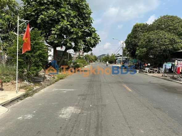 Bán Đất Nền 100m² Lê Lai, Hà Tiên - Sổ Hồng ODT, Giá 920 Triệu