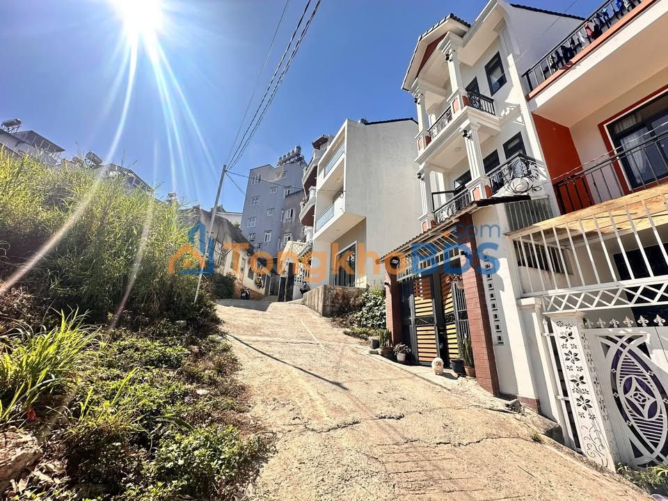 Đất nền Đà Lạt Nguyễn An Ninh 64m² 3,6 tỷ - Đường ô tô