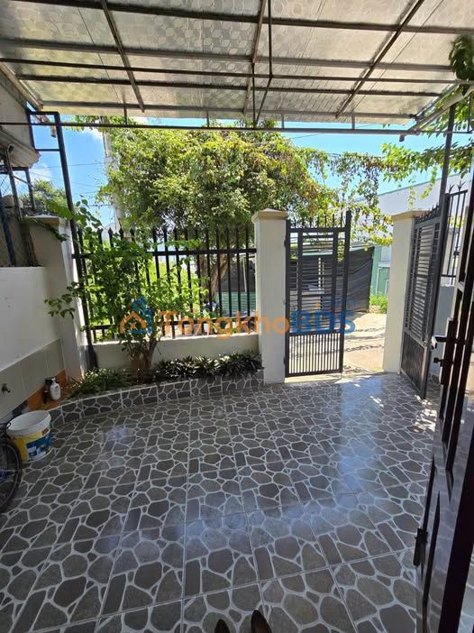 Cho thuê Nhà 200m² Hòn Nghê, Nha Trang - Sân Vườn Thoáng Đãng, Giá 5 Triệu