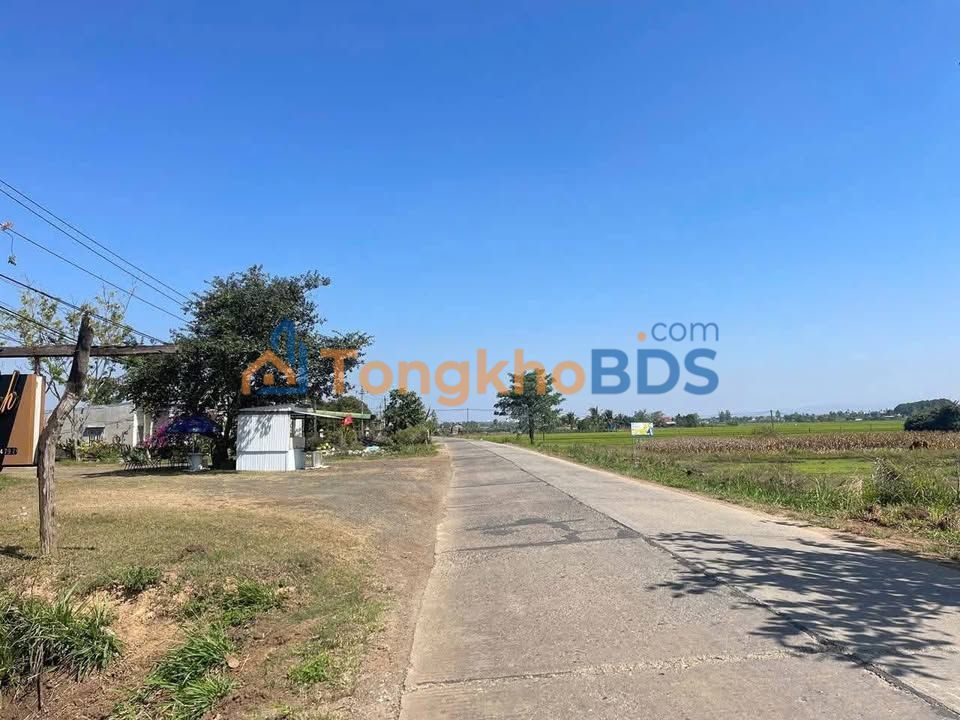 Đất nền Ea Kar 19200m² - Mặt tiền đường 33m, gần chợ - Giá đầu tư 1.x tỷ/m