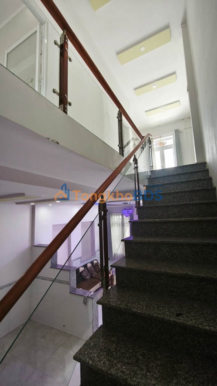 Nhà 1 Trệt 1 Lầu KP4B Trảng Dài, Biên Hòa - 1.25 Tỷ, Sẵn Ở Ngay