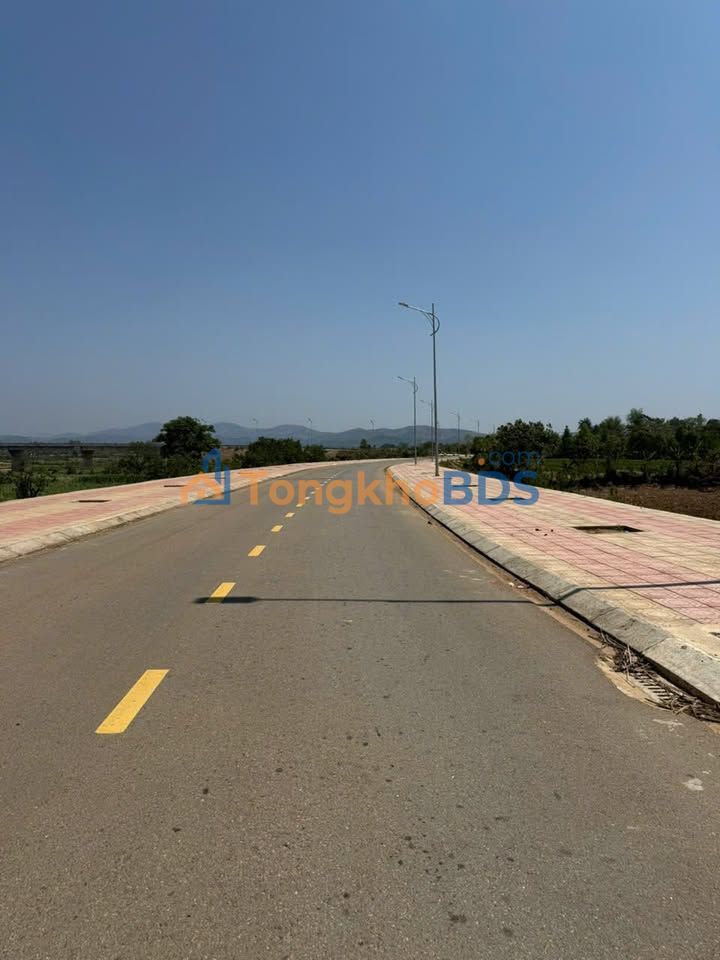 Đất nền Kon Tum 551m² 600 triệu - Đường to ô tô