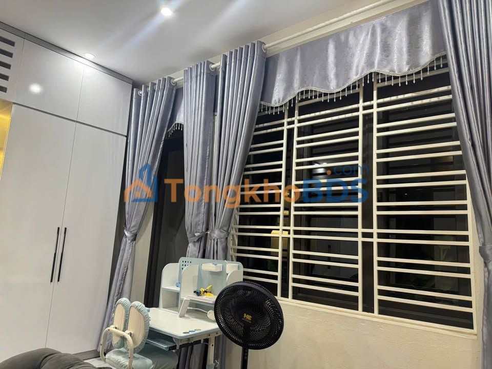 Nhà 3 Tầng Nguyễn Tri Phương - Vĩnh Yên, 97m², Kinh Doanh Sầm Uất