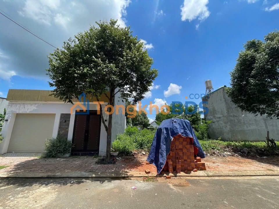 Bán Đất Vàng Phường Thành Nhất, Buôn Ma Thuột - 112m² Giá 3.25 Tỷ, Sổ Hồng Sẵn Sàng