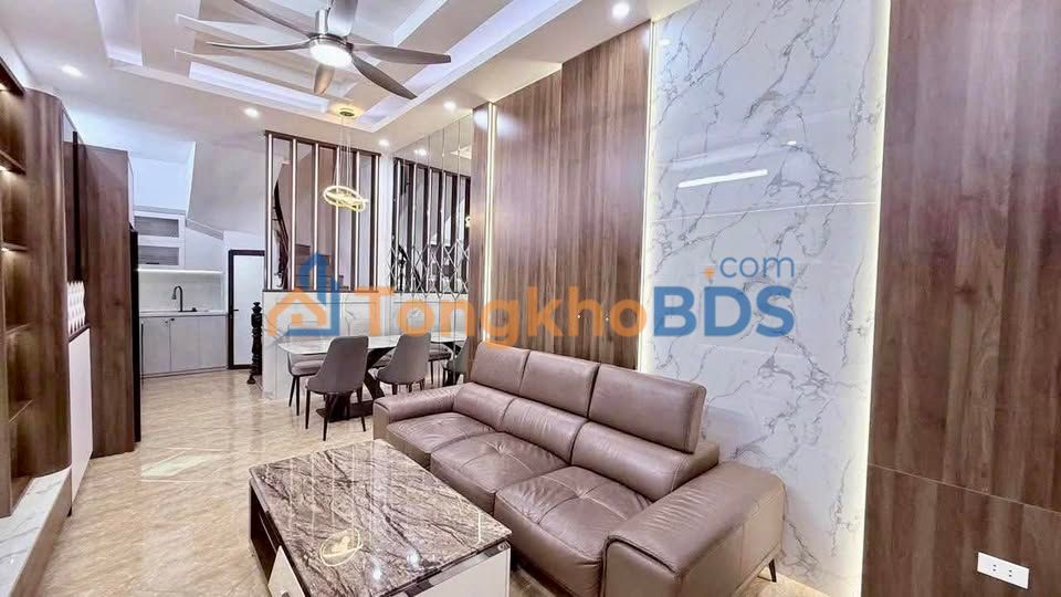 Nhà Mặt Phố Hai Bà Trưng 50m², 6 Tầng Thang Máy - Kinh Doanh Đỉnh Cao