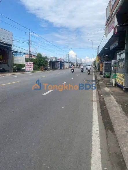 Nhà Mặt Tiền QL57B Bến Tre - Kinh Doanh Sầm Uất, Giá 4.7 Tỷ