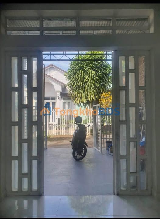 Nhà 111m² Đường 1/5, Gia Lâm - Sổ Hồng Riêng, Ô Tô Vào Tận Nơi