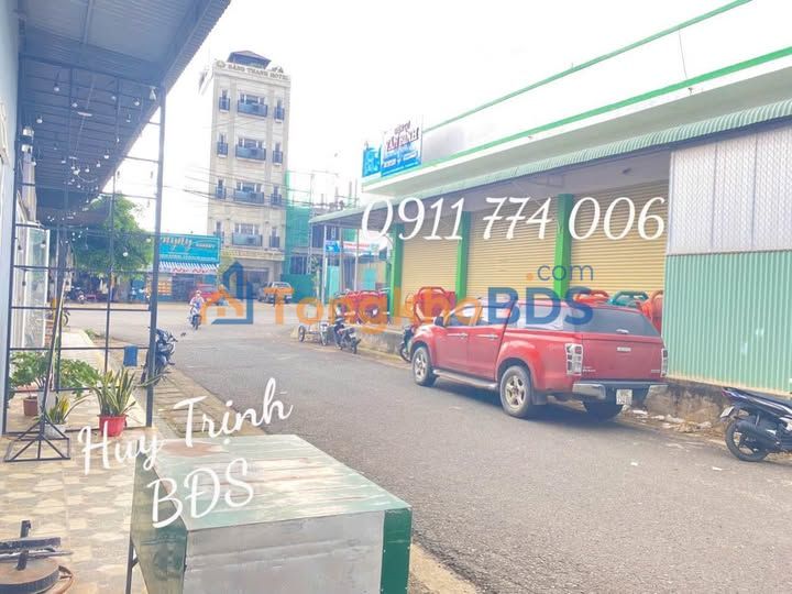 Đất Tặng Kho Kinh Doanh 154m² - Góc 2 Mặt Tiền Trần Phú, Đức Trọng - Dòng Tiền 12 Triệu/Tháng