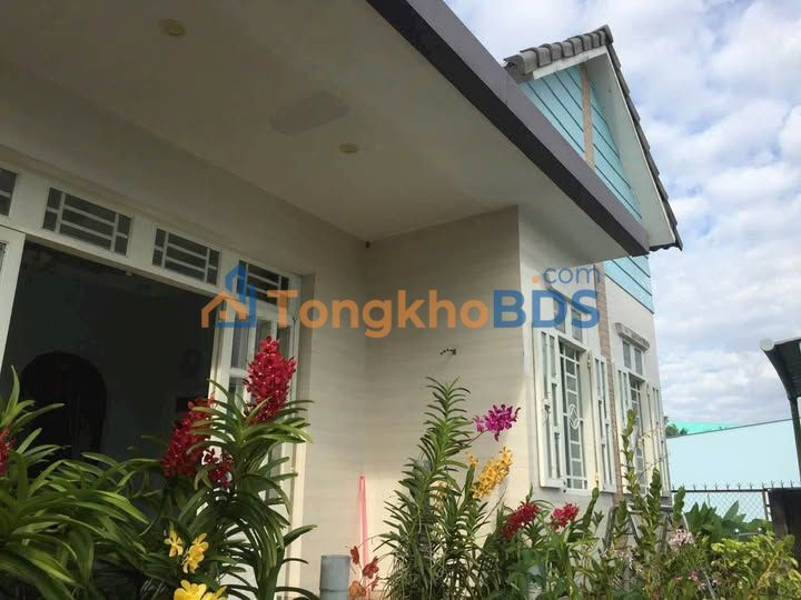 Nhà Mặt Tiền Kinh Doanh 311m² Lộ Nhựa Xã Hòa Phú, Vĩnh Long - Giá Tốt