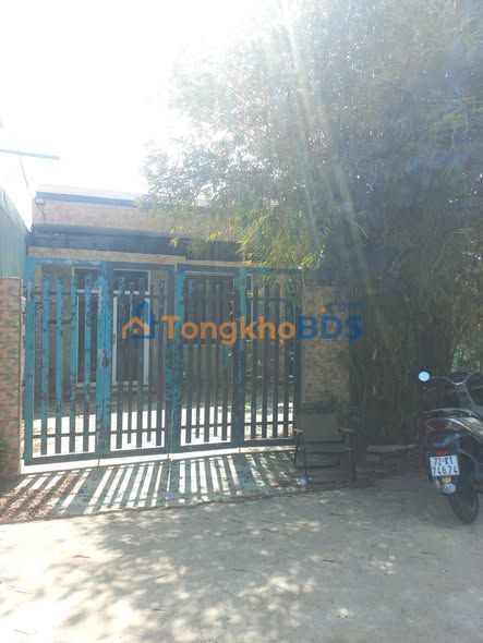 Nhà Nguyên Căn 168m² Xã Hoà Long, Bà Rịa - Sân Xe Hơi, 2PN - Giá 3 Triệu/Tháng