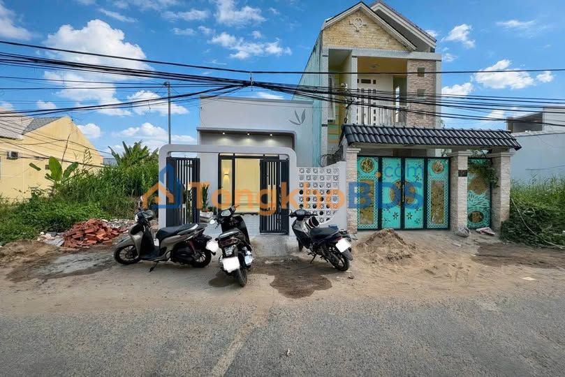 Nhà 120m² Trục Chính KDC Trường Giang, Vĩnh Long - Hoàn Công, Sẵn Sàng Dọn Vào Ở Ngay!