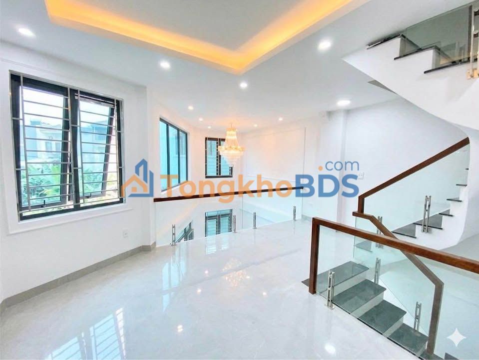 Bán nhà mới 45m² 5 tầng, 4PN, full nội thất tại Thanh Trì - Sẵn sàng đón chủ mới!