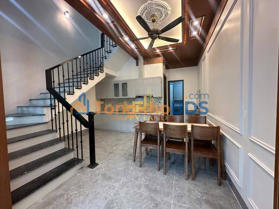 Nhà 77m² Nguyễn Công Trứ, Ninh Bình - 3 Tỷ, Oto Đỗ Cửa