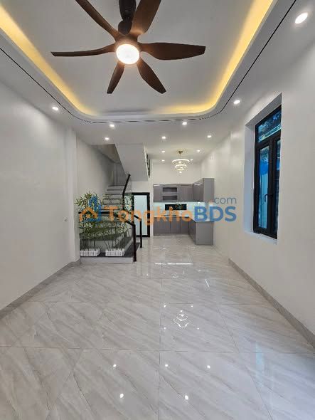 Nhà Trần Huy Liệu Nam Định 38m² 2.25 tỷ - Ô tô vào tận nhà