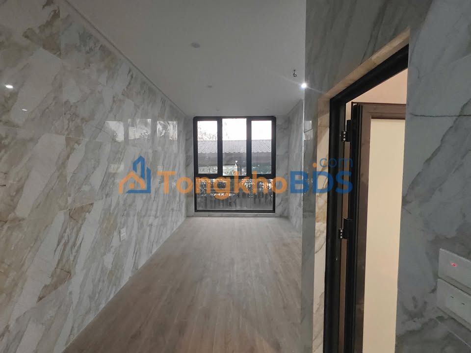 Cho thuê căn hộ Ngọc Thụy 70m² 2PN - View Sông Hồng, Sẵn Sàng Ở Ngay