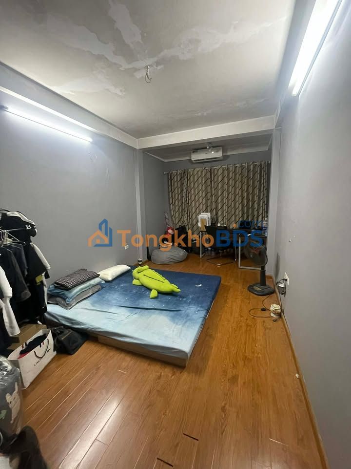 Cho thuê phòng trọ 25m² Đội Cấn, Ba Đình - Sẵn đồ, giá 1.7 triệu