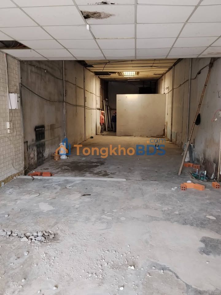 Mặt bằng cho thuê Võ Văn Vân 135m² 10 triệu - Mặt tiền kinh doanh