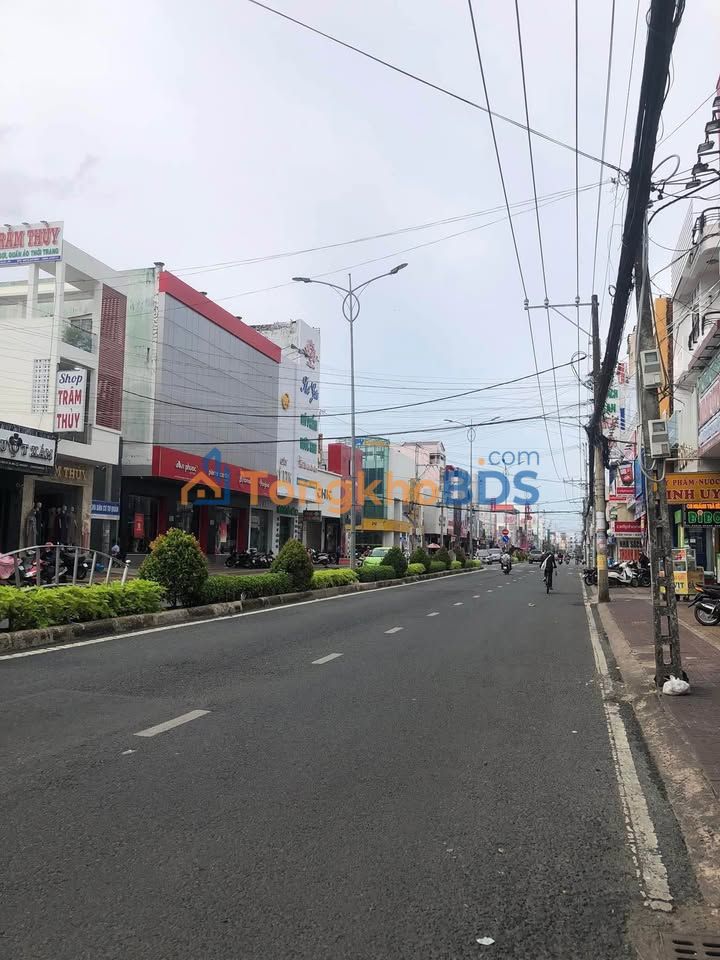 Nhà cho thuê Trần Hưng Đạo P5 88m² 25 triệu - Sẵn sàng