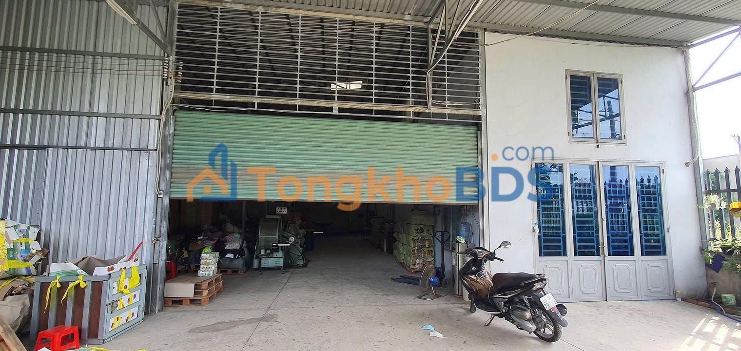 Nhà xưởng Hóc Môn 689m² - Xe tải thông, Sổ đỏ, Giá 21.5 tỷ