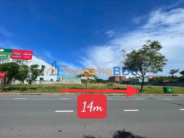 Đất Biệt Thự Mặt Tiền Hùng Vương, Tuy Hoà - 490m² Sổ Đỏ Đô Thị, Gần Biển 500m