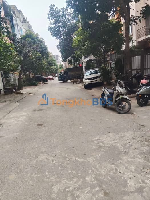 Nhà Mặt Phố Văn Khê 83m² 5 Tầng - Kinh Doanh Đỉnh Cao, Vỉa Hè Rộng