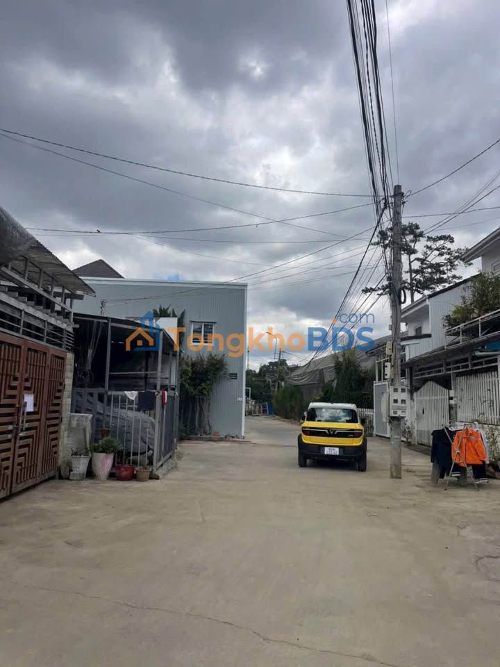 Đất Vàng Đà Lạt 100m² - Mặt Tiền Rộng Đường 3/4, P.3 - Giá 2.05 Tỷ