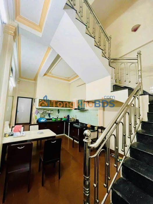 Nhà Mặt Tiền Hoàng Diệu, Huế - 121m², 3PN, Tặng 5 Phòng Trọ Full Khách