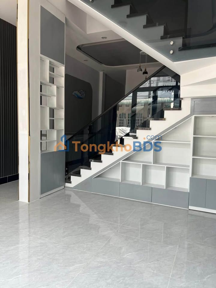 Nhà Ngô Thì Nhậm Tân An 210m² 5,5 tỷ - Ô tô vào tận nhà