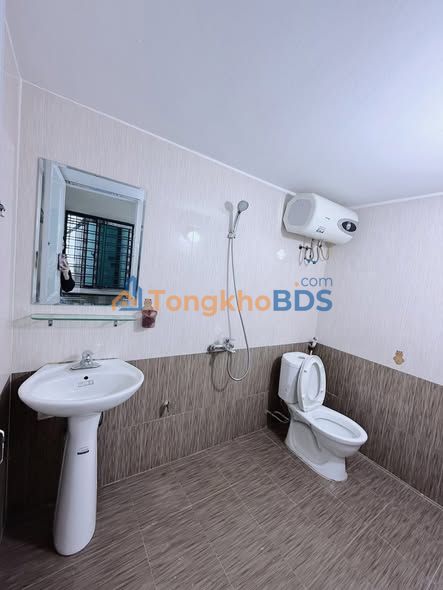 Cho thuê phòng trọ gác lửng mới, sạch sẽ - Đường Phú Thịnh, Lào Cai