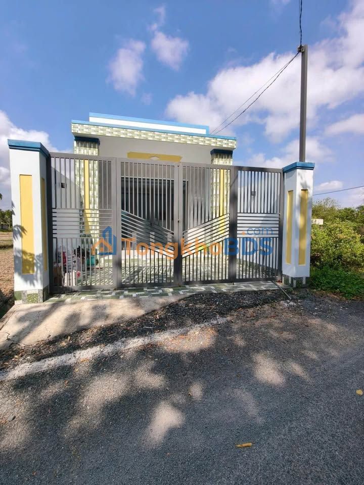 Nhà Mặt Tiền Long Đức, Trà Vinh 115m² - Sẵn Sàng Ở Ngay