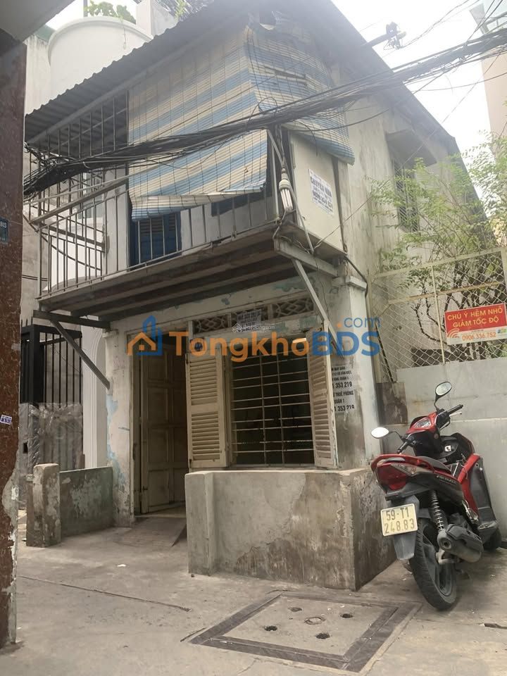 Nhà Trần Hưng Đạo Q1 64m² thỏa thuận - Ô tô vào tận nhà