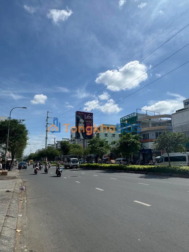 Nhà phố Hồng Bàng Q11 56m² 17.2 tỷ - Mặt tiền kinh doanh