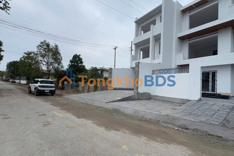 Nhà 3 Tầng Hiện Đại Việt Bắc, Sông Công - 98m², Giá 5.x Tỷ