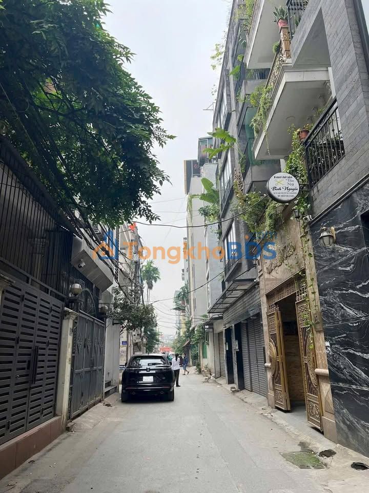 Nhà 48m² Lạc Long Quân, Tây Hồ - Ô tô vào nhà, 5 tầng kiên cố