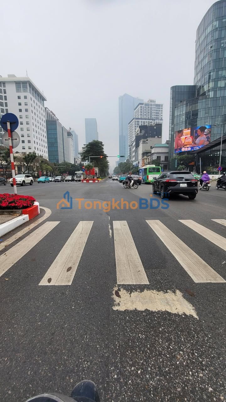 Chung cư Quán Thánh 85m² 3PN - Full Nội Thất - Sẵn Sàng Ở Ngay