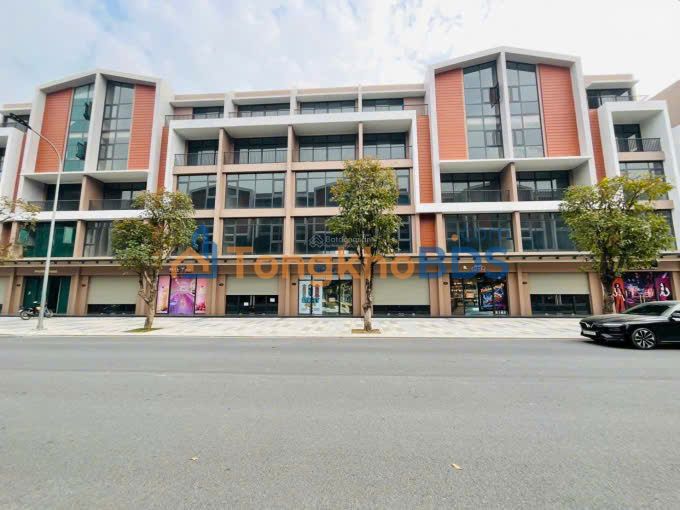 Shophouse Phố Biển Văn Giang 56m² - Giá 9.3 Tỷ - Đối Diện Chung Cư MIK
