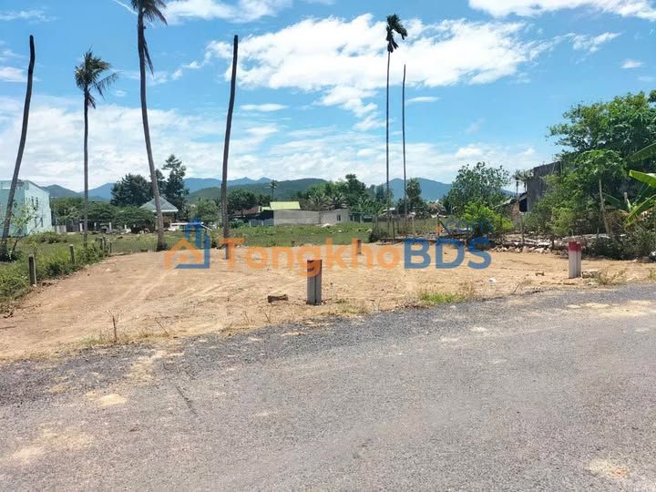 Bán Đất Mặt Tiền Lạc Hòa 1, Vĩnh Châu 388m² (300m² Thổ Cư) - Giá 3.7 Tỷ