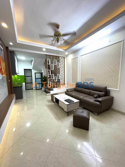 Nhà 5 Tầng Mới King Koong, Nguyễn Trãi - 30m², 8 Tỷ, Sổ Đỏ Sẵn Sàng
