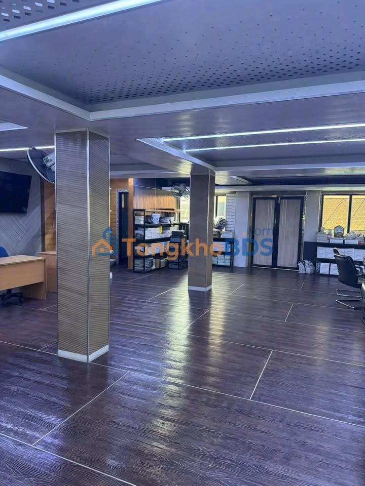 Tòa Nhà Văn Phòng 1672m² MT Nguyễn Duy Trinh, Thủ Đức - Giá Giảm Sốc 140 Tỷ