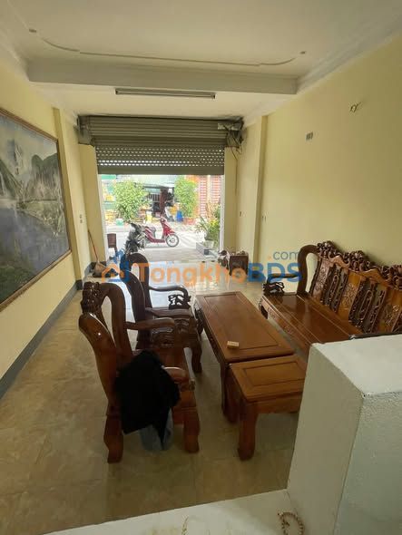 Nhà 2 Tầng 90m²/sàn - Ngõ Hàn Quốc, Quán Bàu, TP Vinh - Giá 5.5 Triệu/Tháng