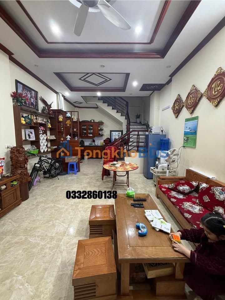 Nhà 5 Tầng Ngõ Bà Triệu 40m² - 3 Tỷ, Vị Trí Đắc Địa