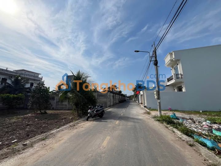 Đất nền Mặt tiền nhựa 98m² gần AEON Mỹ Tho, giá 2 tỷ - Đầu tư sinh lời!