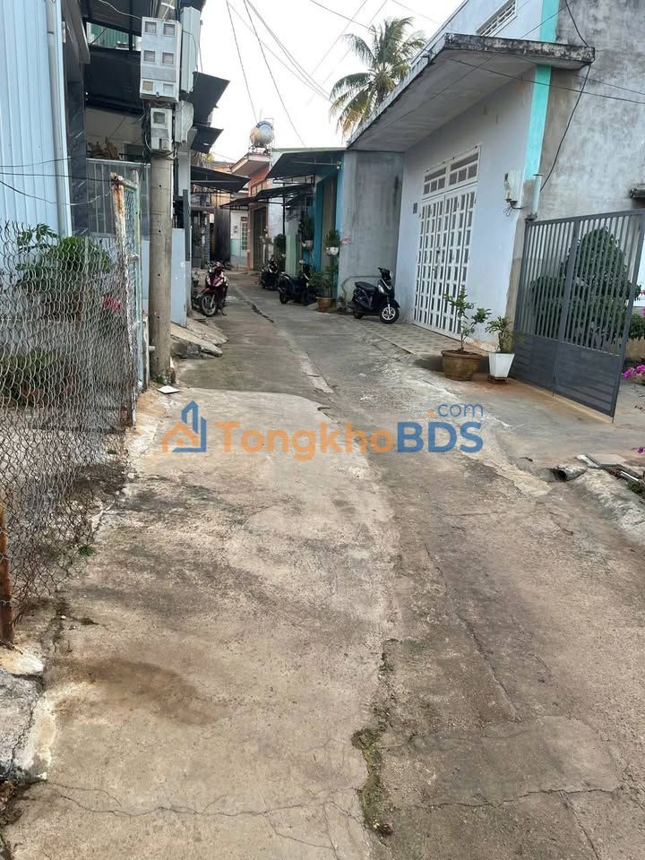 Nhà Hẻm Xe Hơi Nguyễn Văn Cừ, BMT - 113m² Giá 2 Tỷ