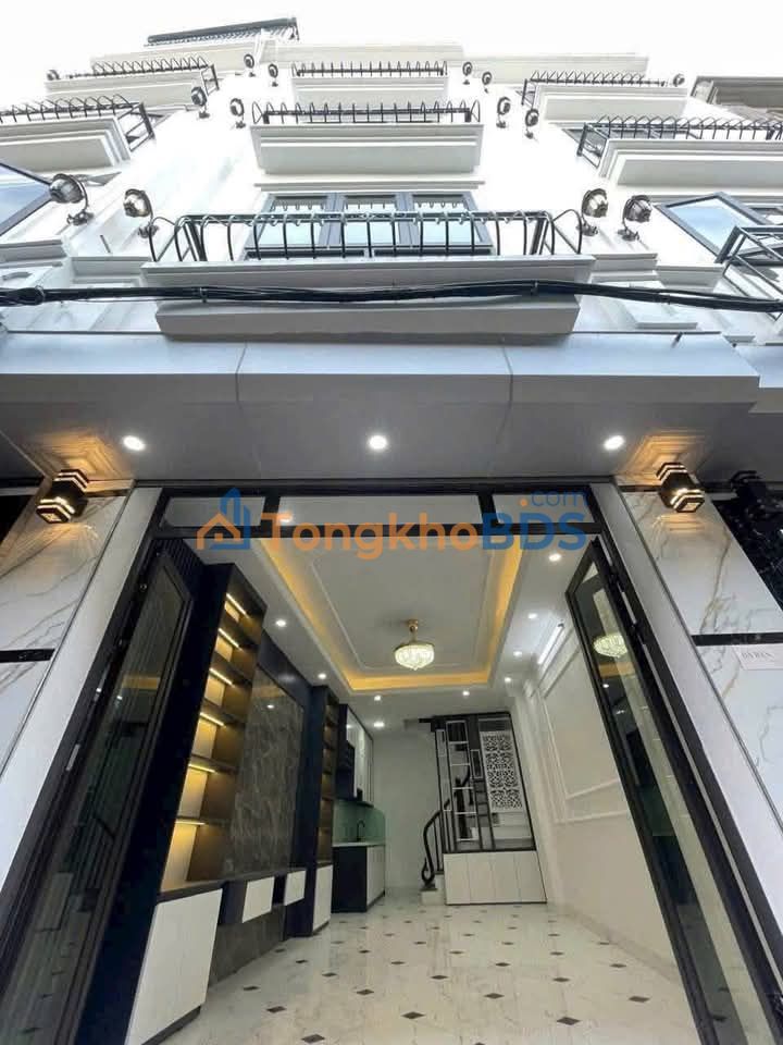 Nhà 6 Tầng Thang Máy Minh Khai - 42m² - 12.9 Tỷ - Dòng Tiền 65 Triệu/Tháng