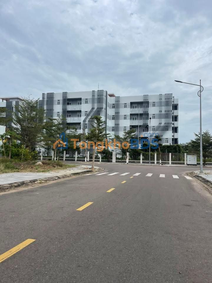 Bán Đất Nền 60m² Đê Đông, Quy Nhơn - Gần FPT, Giá 2.x Tỷ