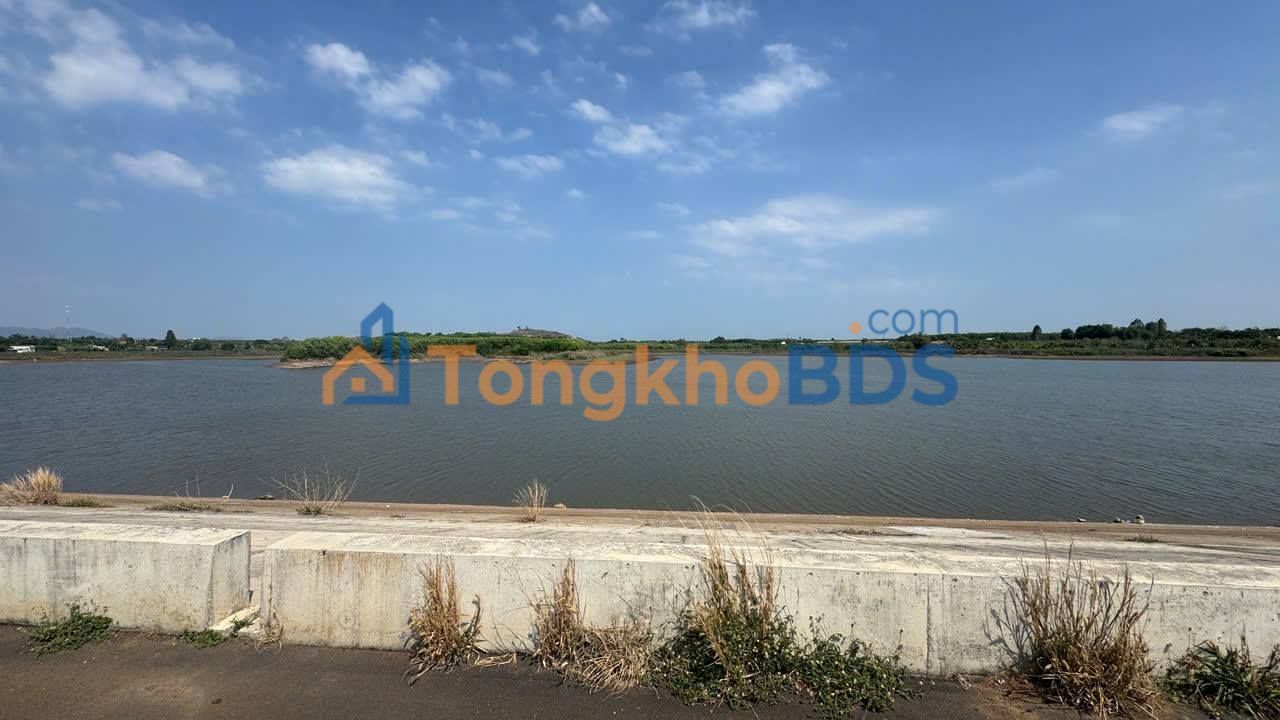 Đất nền 1800m² mặt hồ Suối Môn, Long Đất - Sổ đỏ sẵn sàng giao dịch